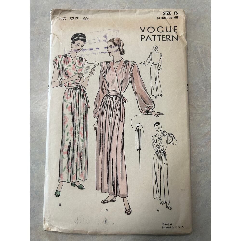 Vintage‎ 40's Vogue Pattern #5717 Women's Housecoat Negligee Size 16 HTF